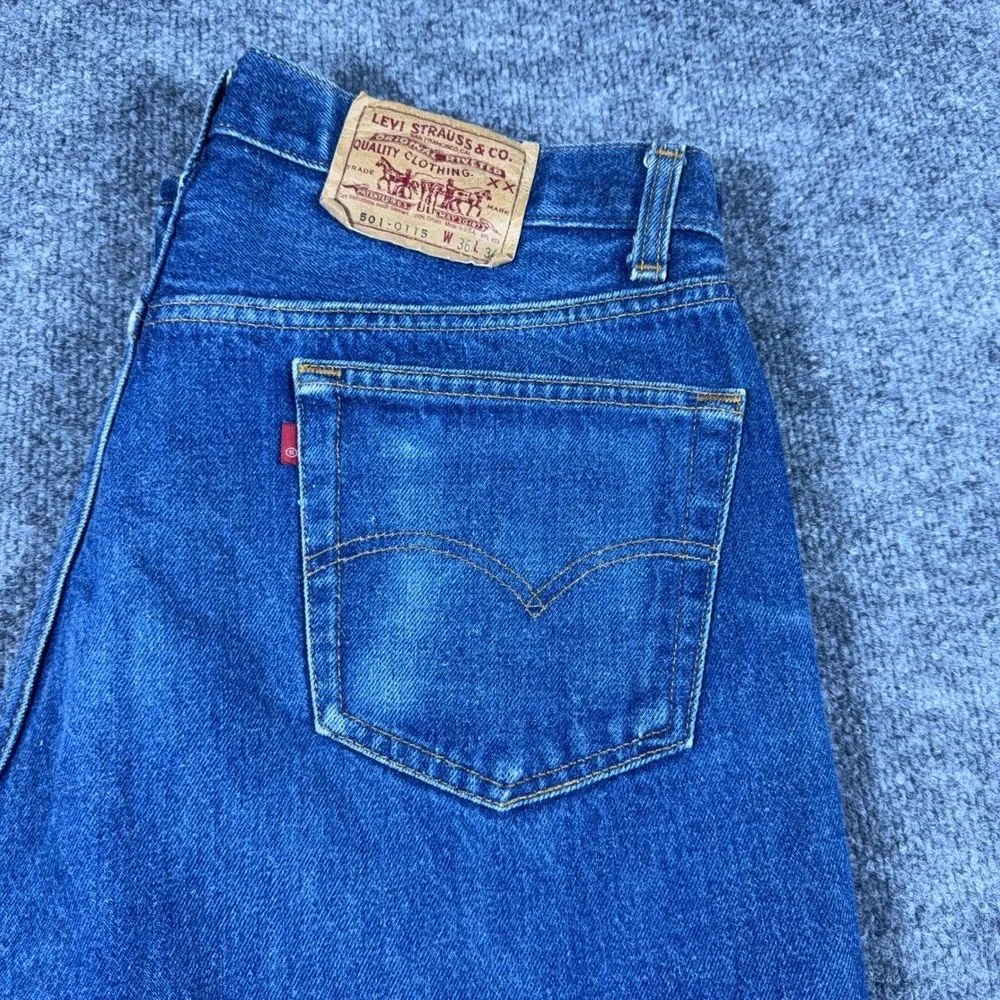 Vintage Levis 501 Mens Button Fly Blue Denim Jeans 36x34 Made in USA